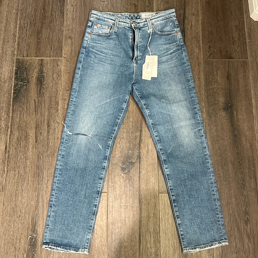 NWT - AG Phoebe - vintage high waisted tapered leg jeans. Size 30R